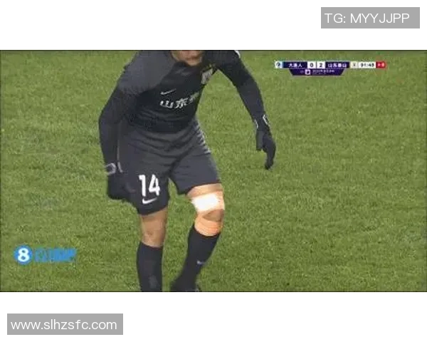 经常挨骂的足球明星背后的辛酸故事与不为人知的努力