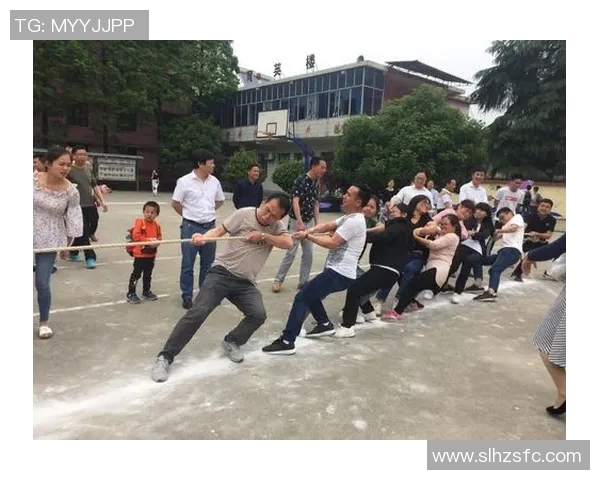 水云轩小学足球明星展现青春风采助力校园体育文化发展 水云轩小学足球明星展现青春风采助力校园体育文化发展